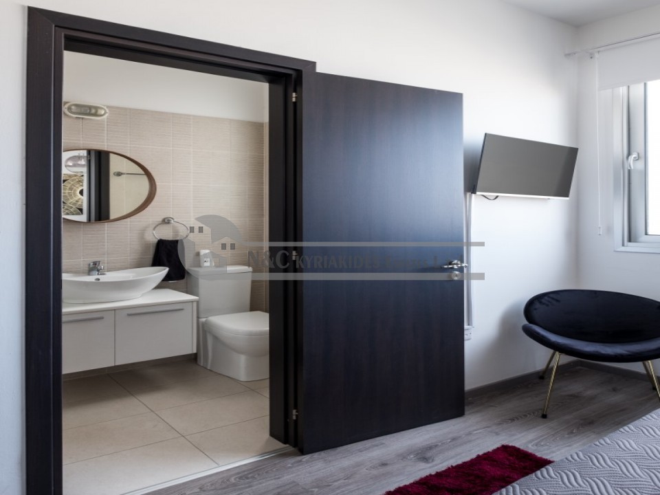 Photo #11 Apartment for rent in Cyprus, Larnaca - City center