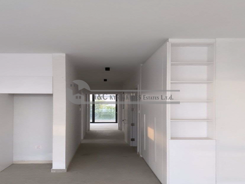 Photo #2 Apartment for sale in Cyprus, Phaneromeni Quarters