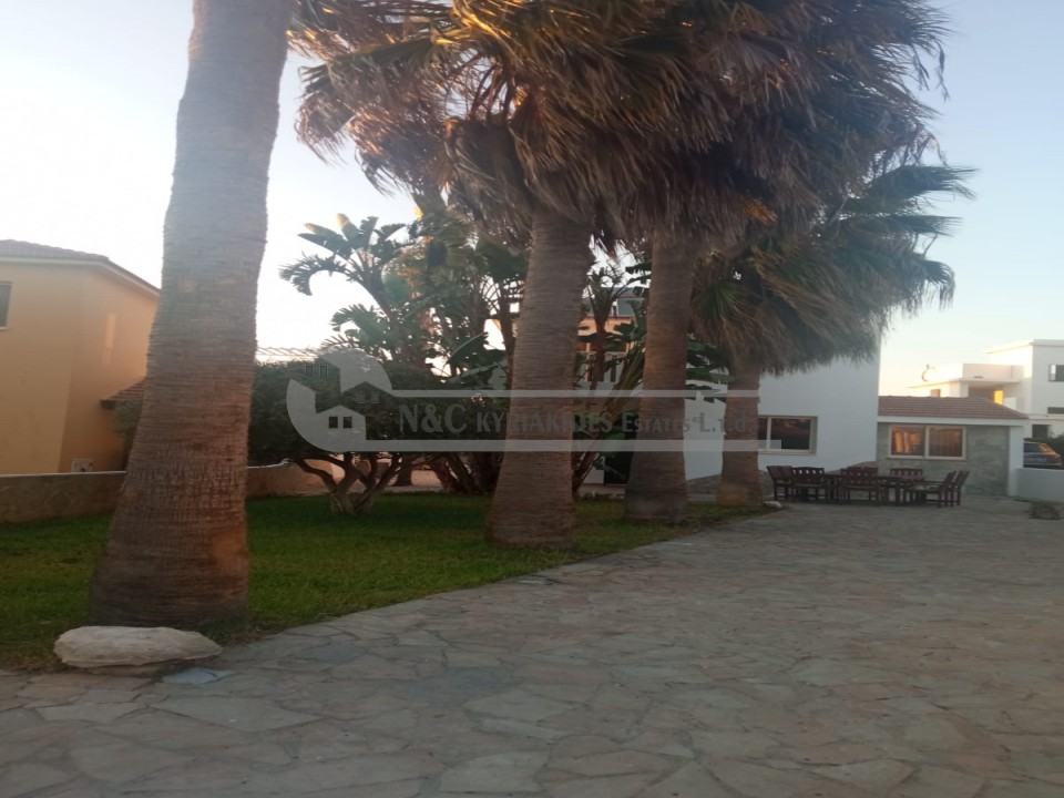 Photo #2 Detached House for rent in Cyprus, Pervolia