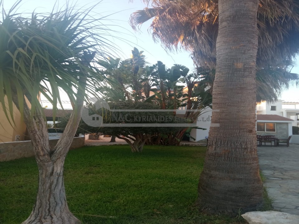 Photo #1 Detached House for rent in Cyprus, Pervolia