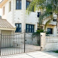 View listing ID ref#2050